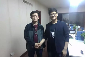 深夜与张医生共同探讨“移动互联网+牙科”，并达成深度战略合作！期待平台给用户带来更便捷的服务与实惠